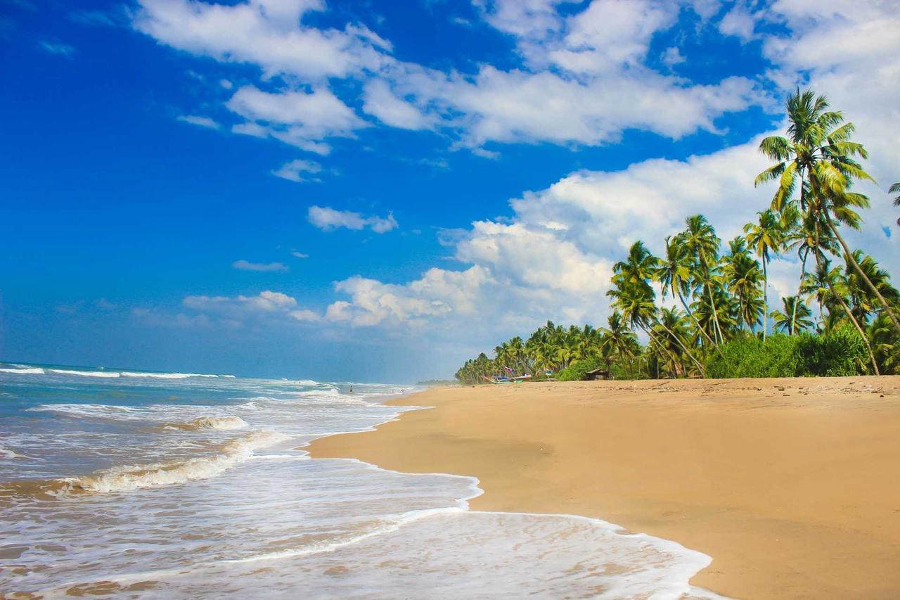 Grand Beach Wadduwa Exterior foto